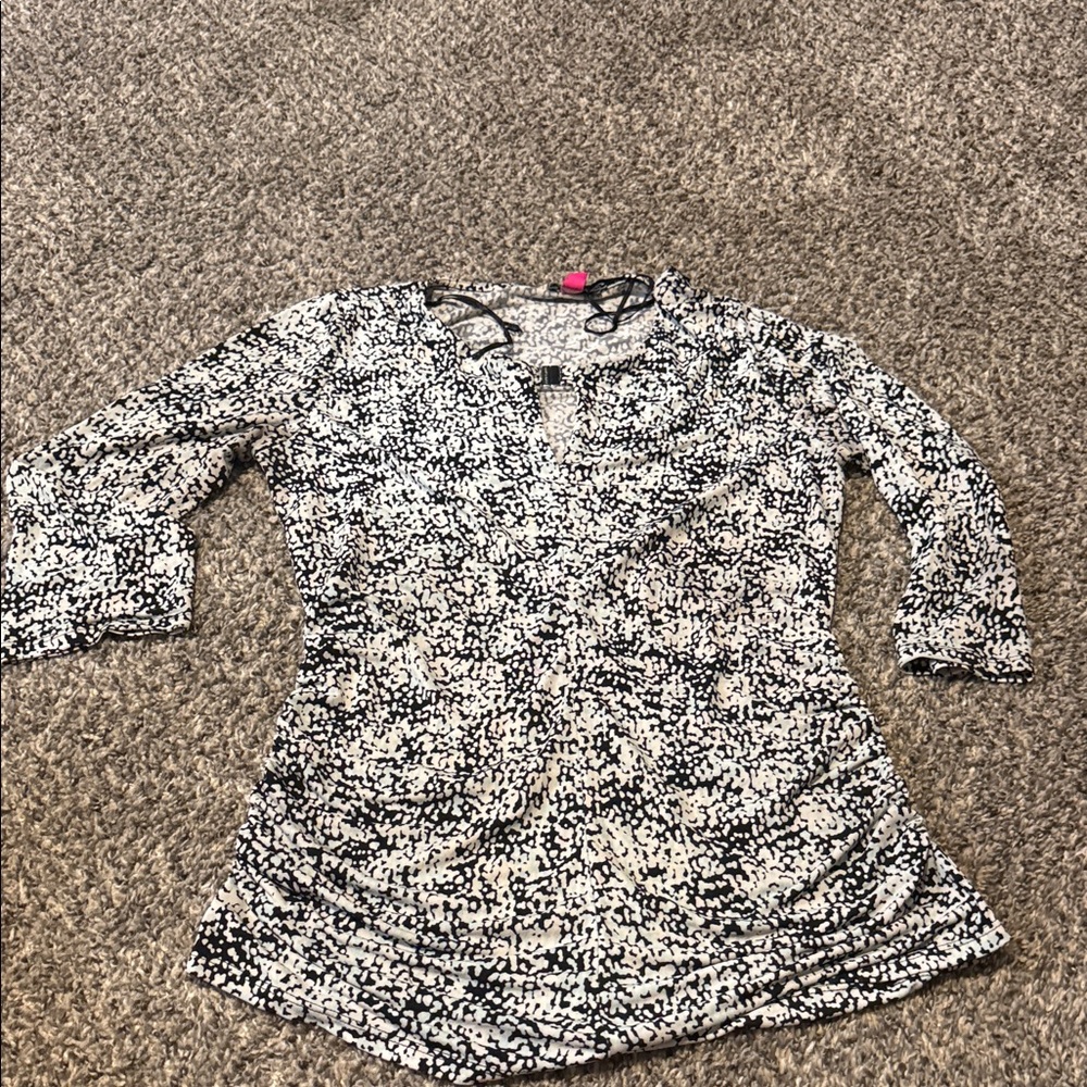 Vince Camuto Monochrome Patterned Blouse